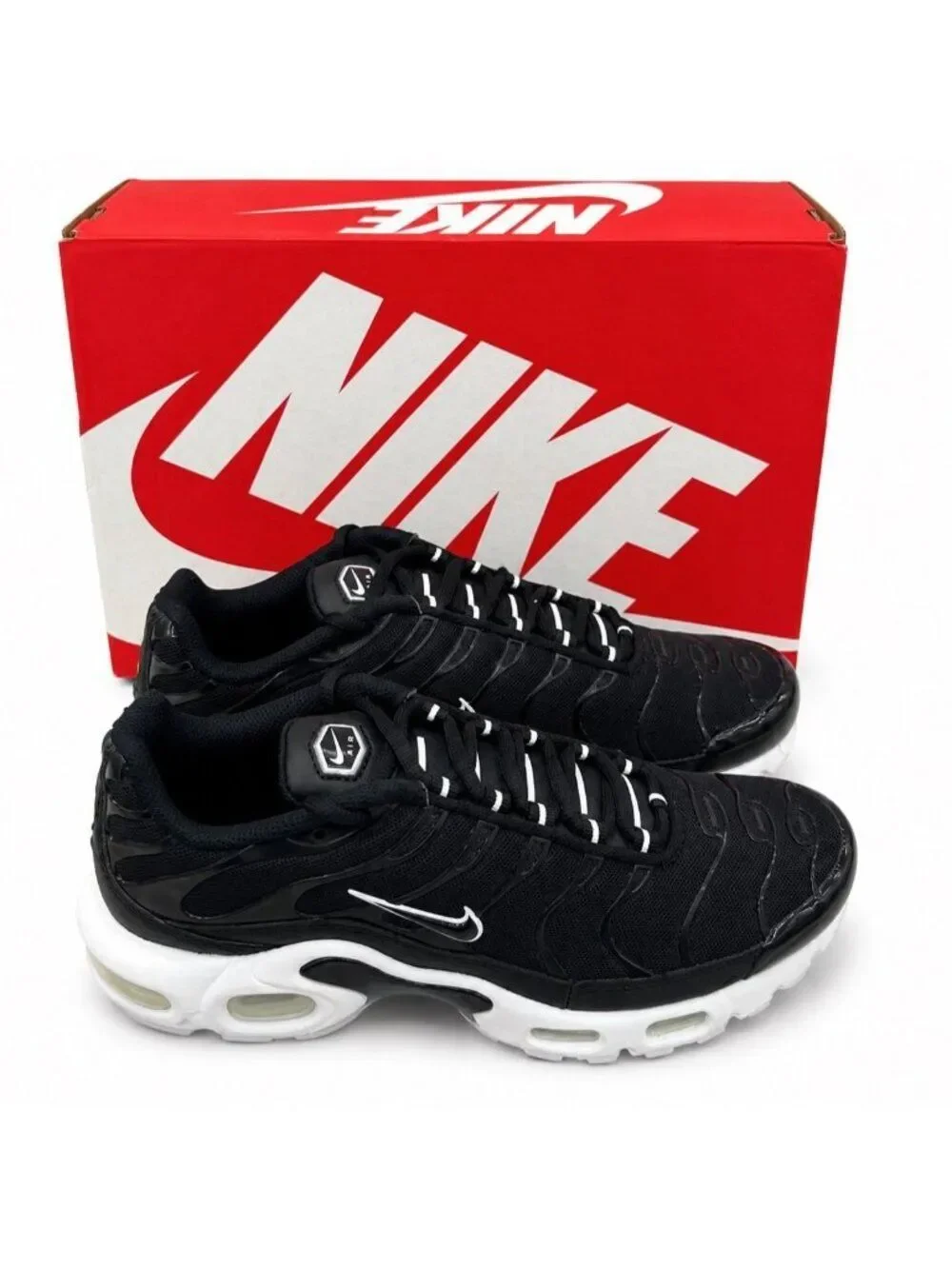Nike Air Max Plus TN Black White Women’s 6.5 Running Shoes DM2362-001